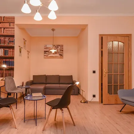 Apartment Dream - The Library - 3-bdr, 2-bthr By Flat Mаnager *